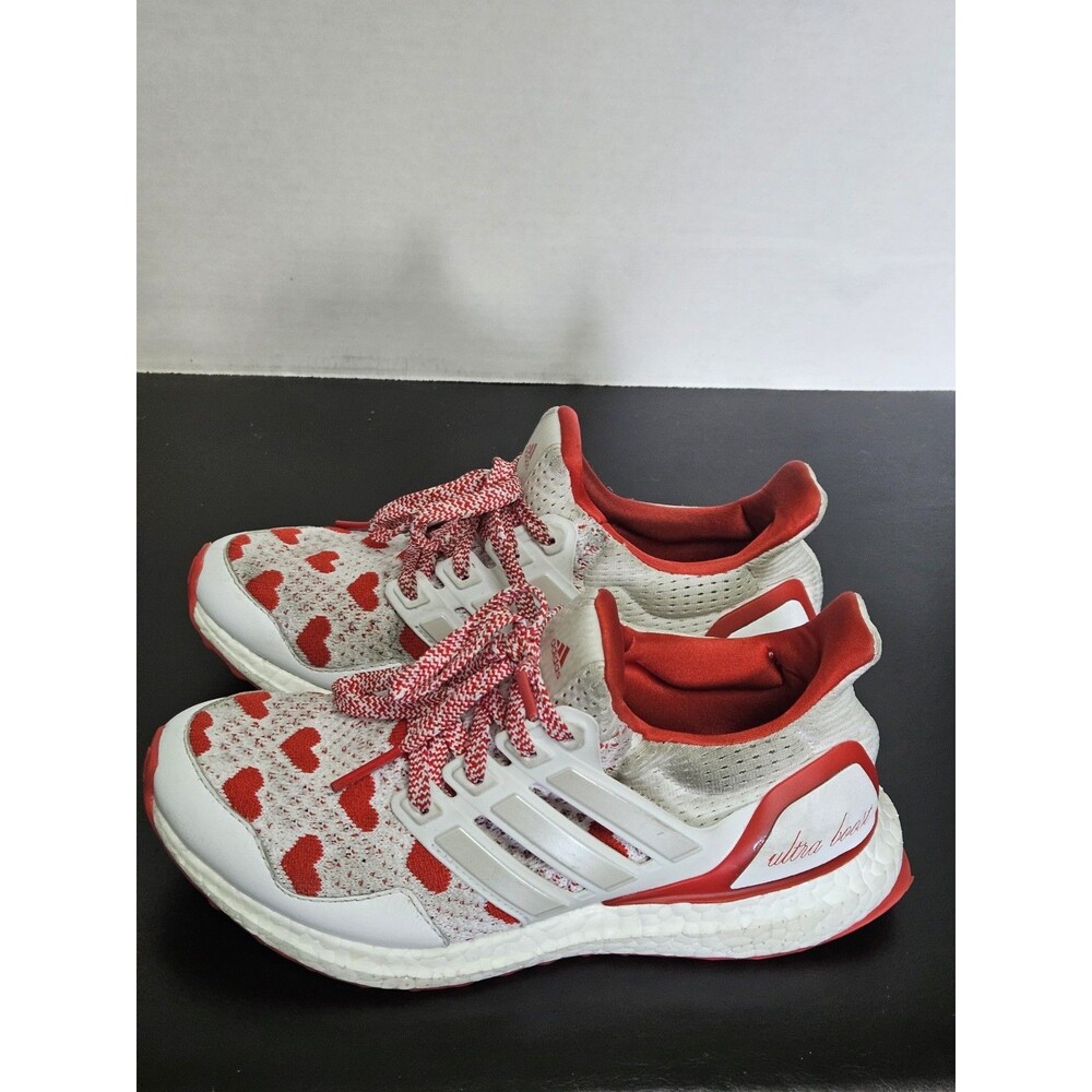 Size 5.5 - adidas UltraBoost 1.0 Hearts 2025 W